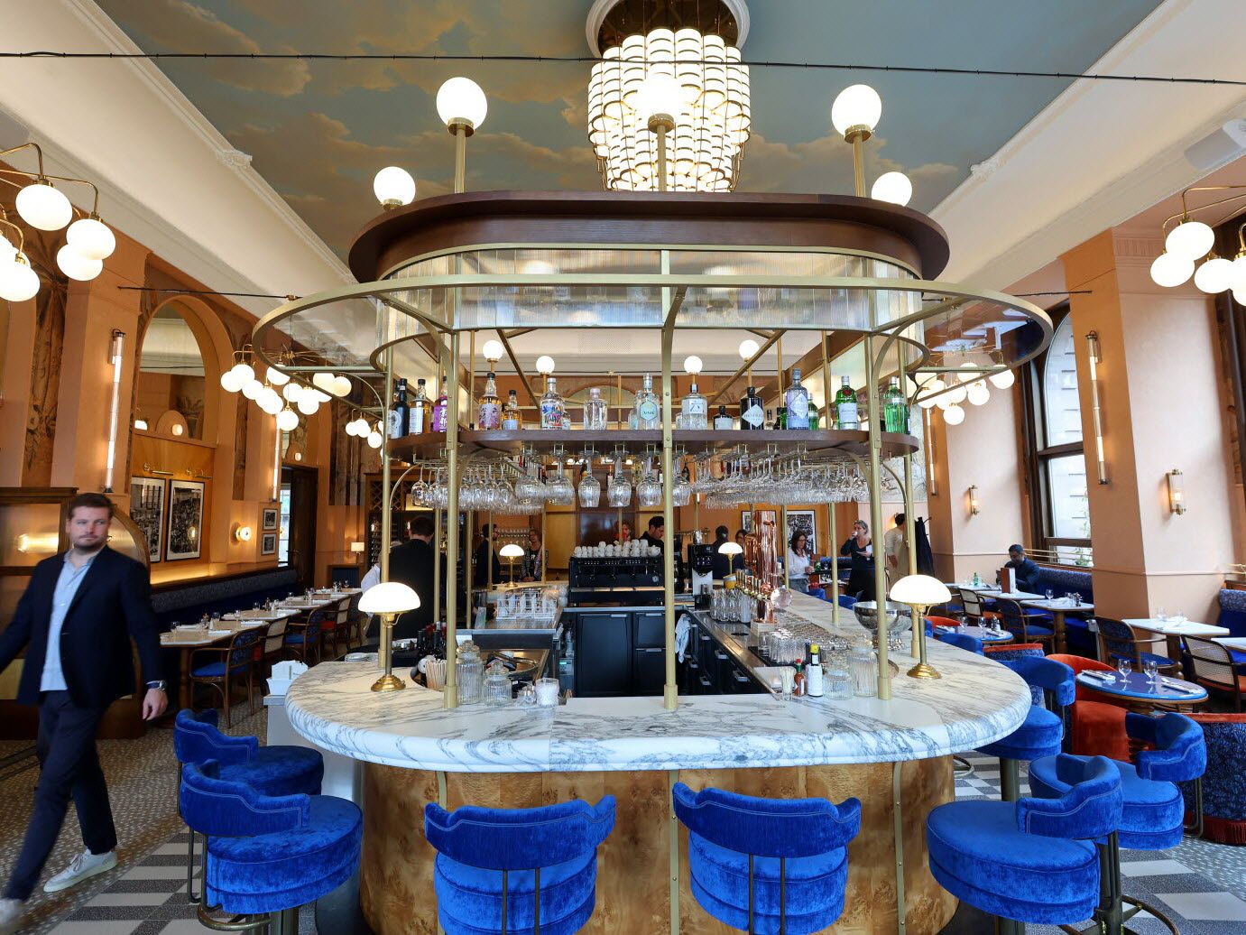 Featured Image of ΑΠΟΚΑΛΥΨΗ – nocomment: Το… δείπνο του Κυρίζογλου στο Brasserie Louise post