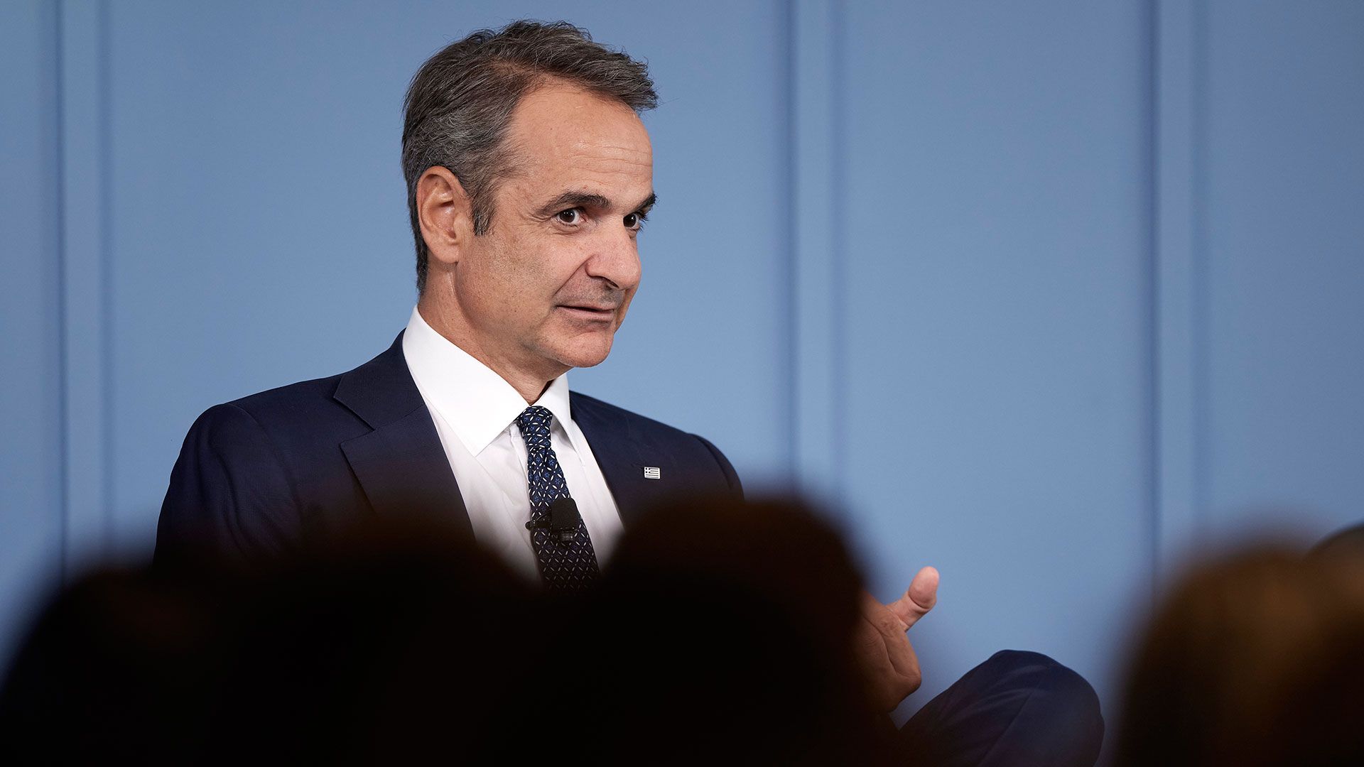 Featured Image of Το δίλημμα του Κυριάκου, τα διυλιστήρια και οι ισχυροί καναλάρχες… post