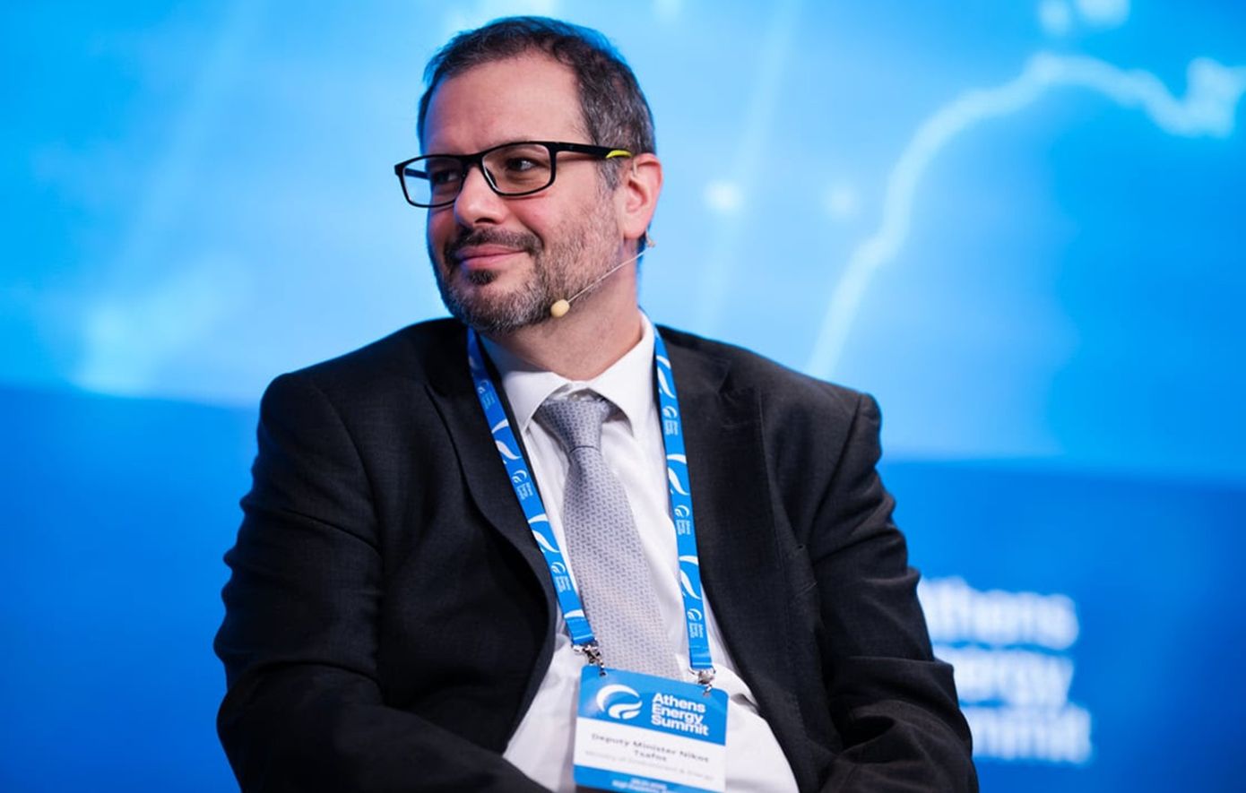 Featured Image of Ο «ακριβός» Τσάφος ψηφίζει… Χιούστον! post