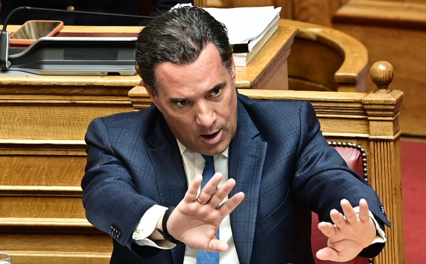 Featured Image of Το βρυξελλιώτικο φτυάρι του Σχοινά για Άδωνι και η περίεργη σιωπή του Μαξίμου post