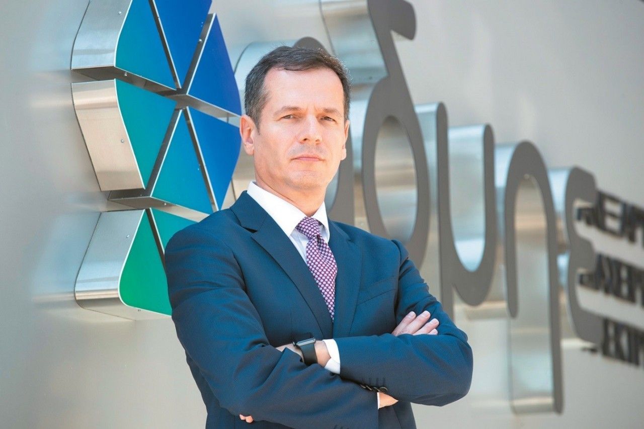 Featured Image of Το «παράσιτο» των 27 Συμβάσεων – Η Ιερουσαλήμ του Μανουσάκη και το μετοχικό carousel της «Ανόδου» post