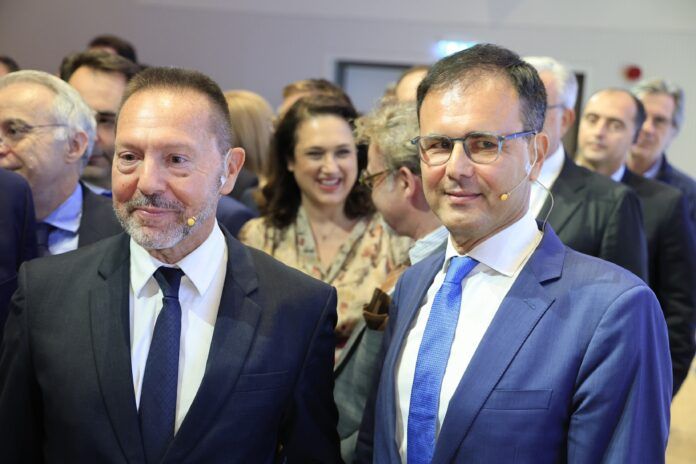 Featured Image of Ούτε… ζωγραφιστό δεν θέλει να βλέπει τον Πατέλη ο Στουρνάρας post