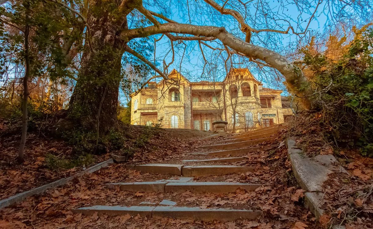 Featured Image of ΠΑΡΑΣΚΗΝΙΟ – Το ψηφιακό «πλυντήριο» του Τατοΐου και οι fast-track προσλήψεις της… Μπουμπουλίνας post