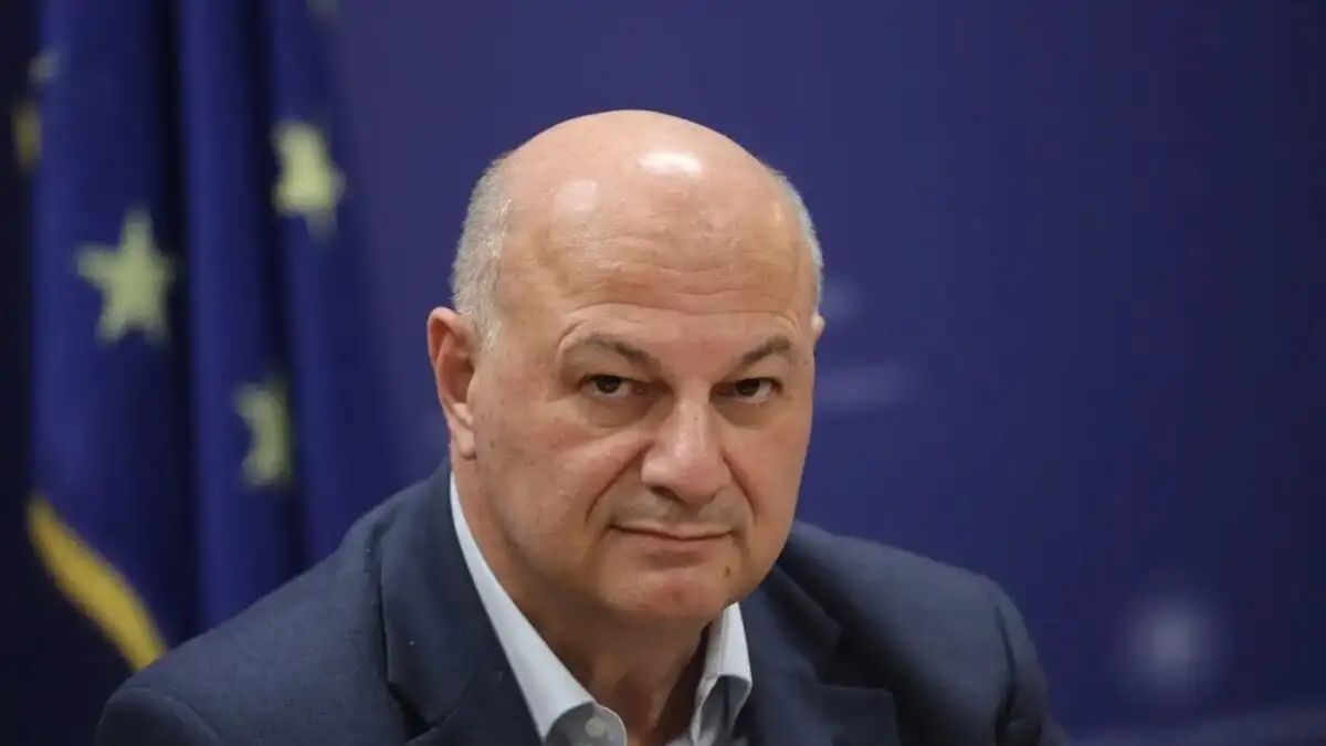 Featured Image of Ο Τσιάρας δεν… κάηκε, αλλά η «θυσία» ήταν αναπόφευκτη post