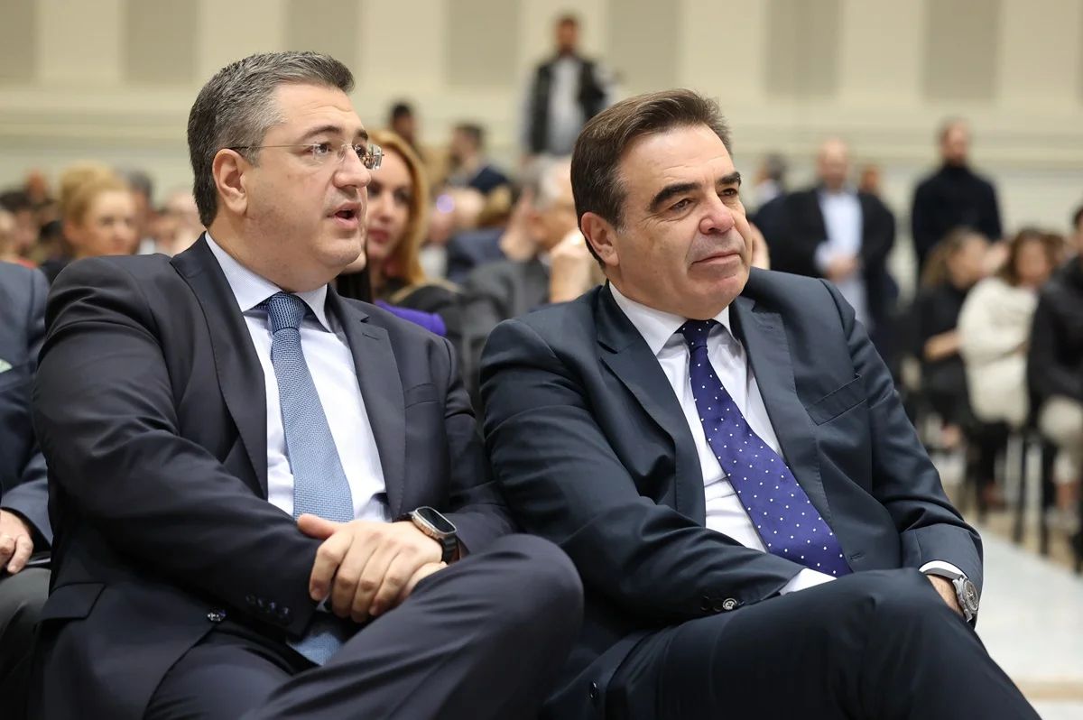 Featured Image of Ο Τζίτζι… τρελάθηκε με Σχοινά! post