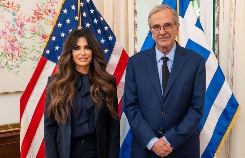 Featured Image of Τα προεκλογικά «γκάζια» της Κίμπερλι και το διπλωματικό πόκερ με κόμμα… Σαμαρά post