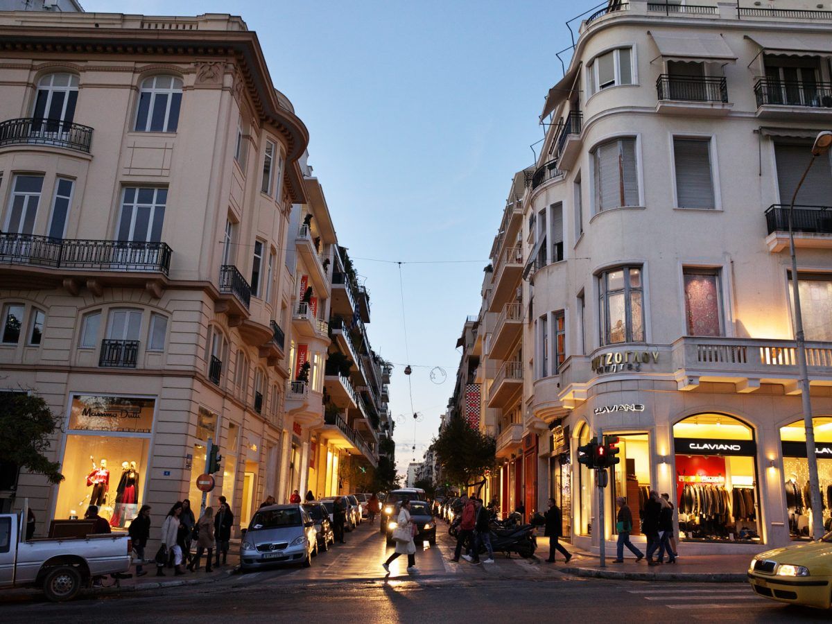 Featured Image of Τα γαστρονομικά στέκια του Κολωνακίου, το μενού με το πολιτικό «σασπένς» και η γεύση από κάλπες post