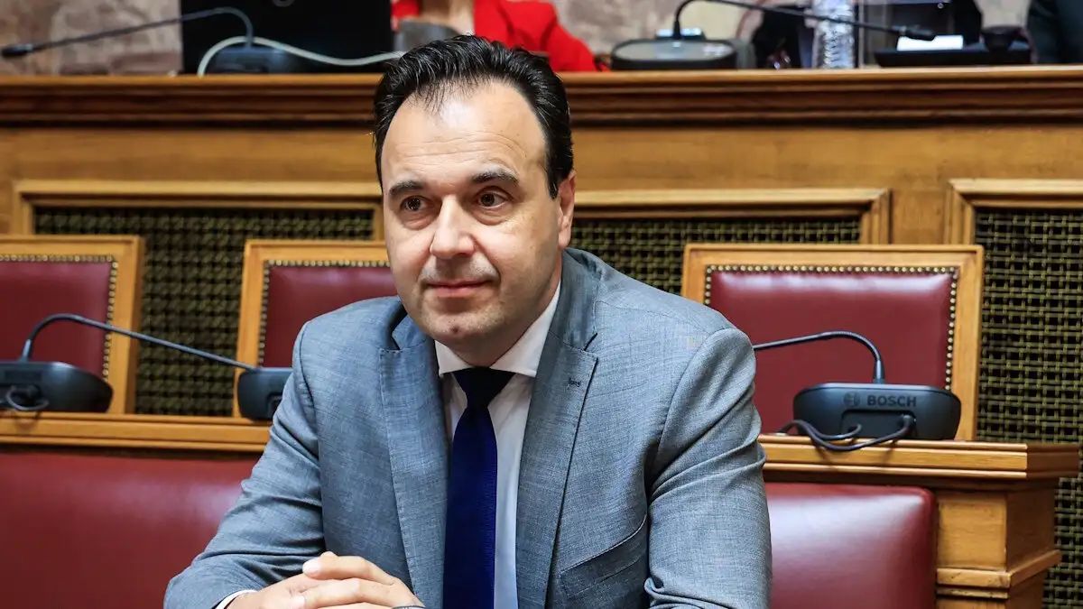 Featured Image of ΠΑΡΑΣΚΗΝΙΟ – nocomment: Ο «Μεγάλος Αδελφός» της ιθαγένειας post