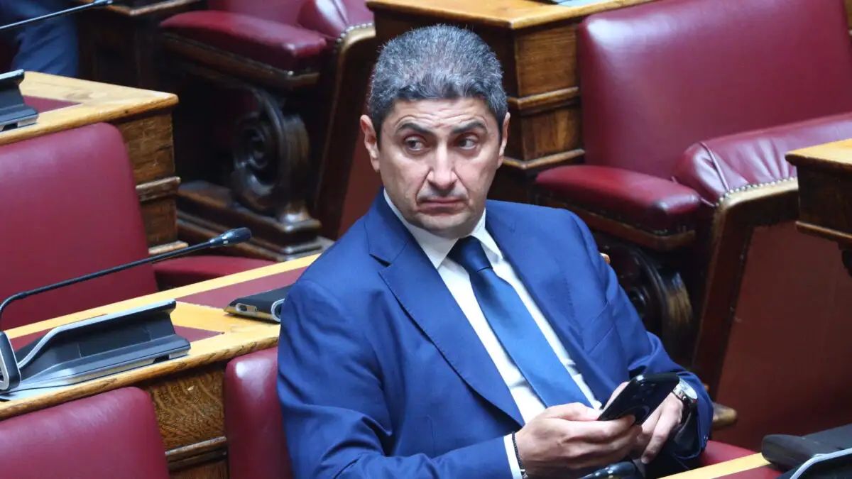 Featured Image of Το «Κορόμηλο» του Πόθεν Έσχες: Οι σκιές, οι ζημιές και τα ερωτήματα γύρω από την ακίνητη περιουσία του Λευτέρη Αυγενάκη post